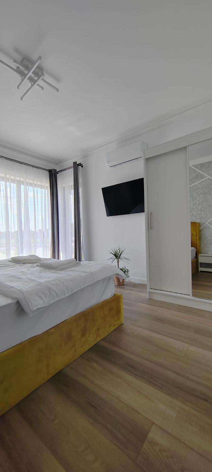 Casira Guesthouse Sînmartin Buitenkant foto